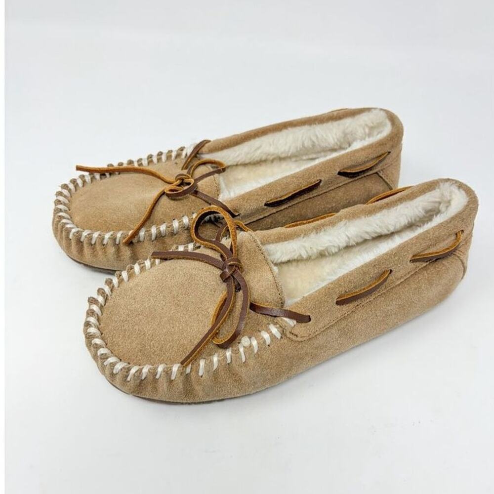 NEW Minnetonka Suede Sheepskin Softsole Faux Fur Moccasin Slippers Tan Size 5
